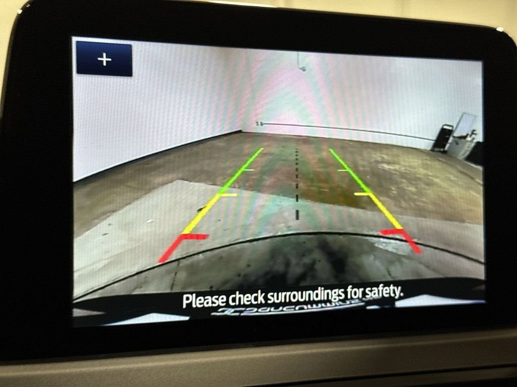 Used 2022 Ford Escape SE w/ SE Sport Appearance Package FWD image 16