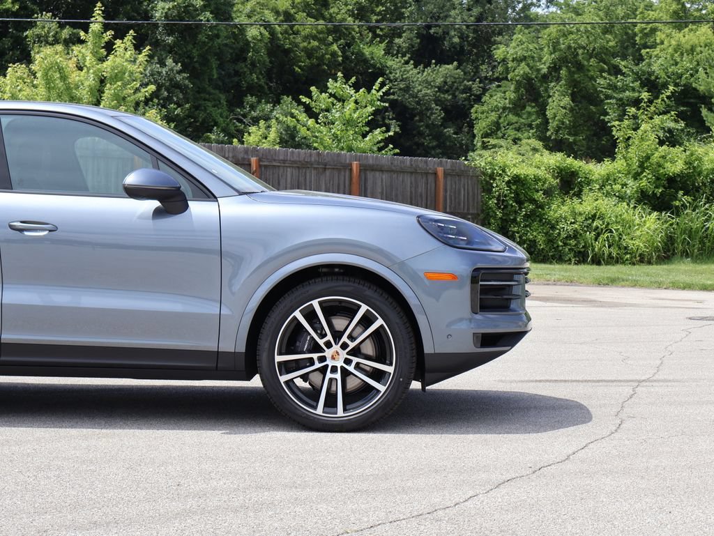 New 2026 Porsche Cayenne Coupe AWD/4WD image 10