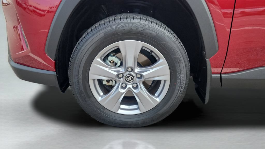 Certified 2025 Toyota RAV4 LE AWD/4WD image 25