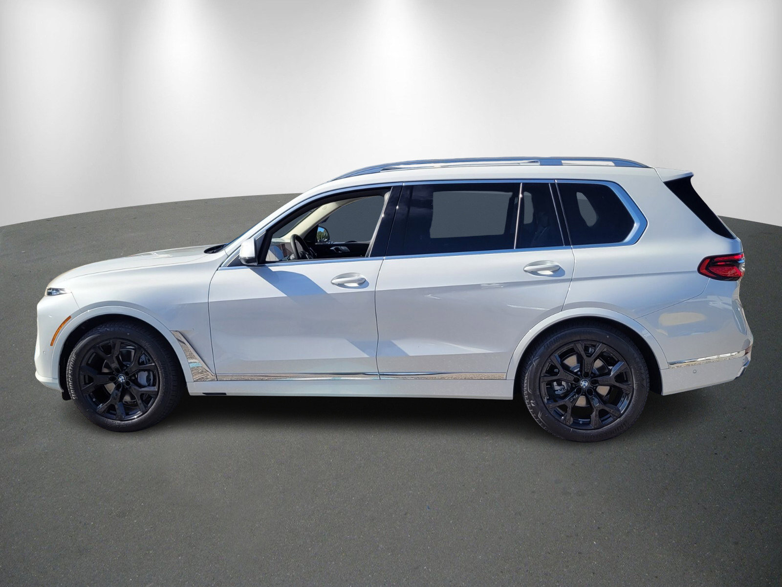 Used 2026 BMW X7 xDrive40i AWD/4WD image 4