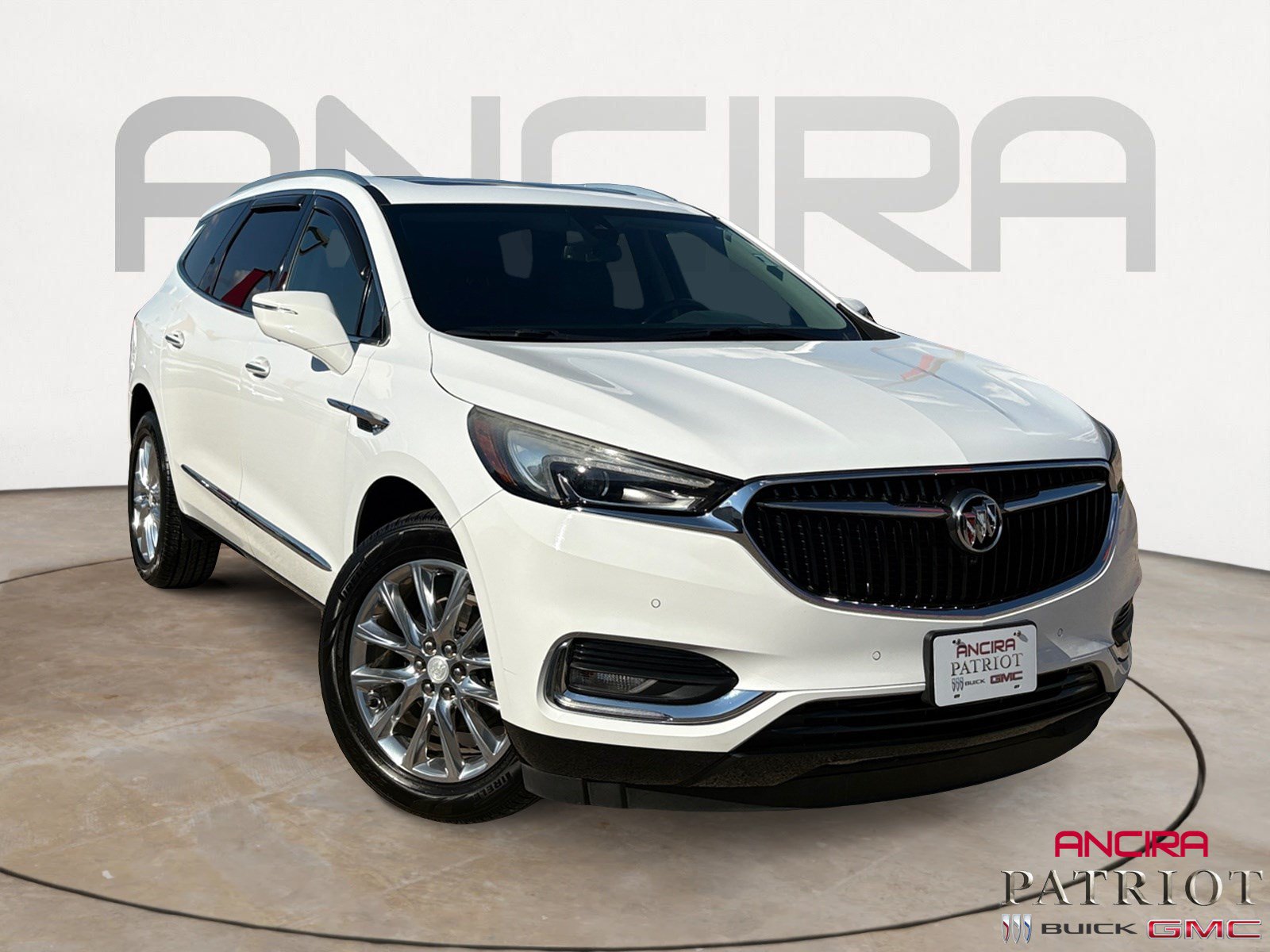 Used 2018 Buick Enclave Premium w/ Experience Buick Package FWD image 1