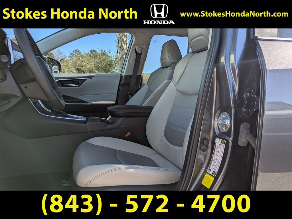 Used 2024 Toyota RAV4 XLE Premium image 23