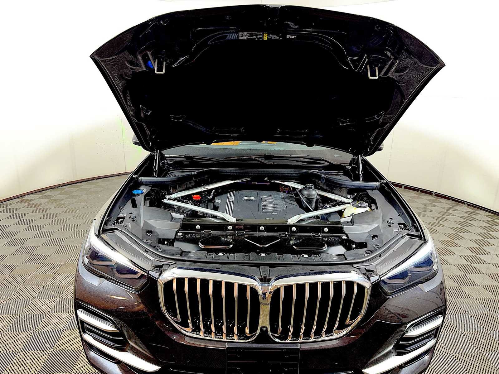 Certified 2023 BMW X5 xDrive40i w/ Premium Package AWD/4WD image 31