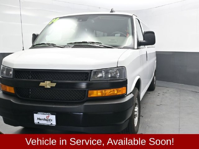 Used 2024 Chevrolet Express 3500 LS RWD image 2