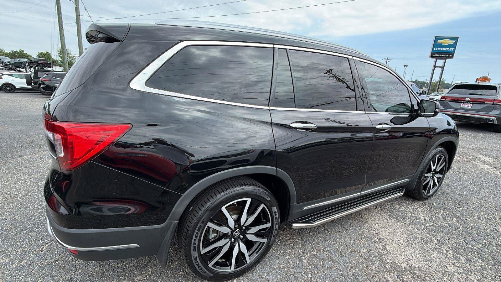 Used 2020 Honda Pilot Touring image 8