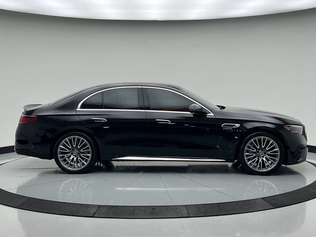 Used 2025 Mercedes-Benz E 53 AMG e 4MATIC Sedan image 4