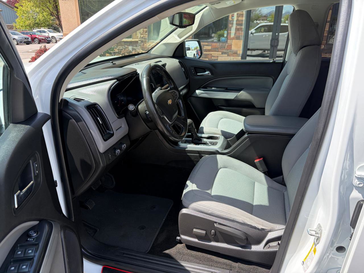 Used 2018 Chevrolet Colorado LT w/ LT Convenience Package AWD/4WD image 4