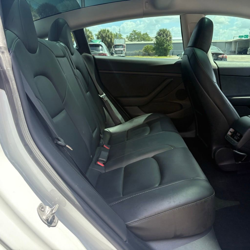 Used 2023 Tesla Model 3 Standard Range image 15