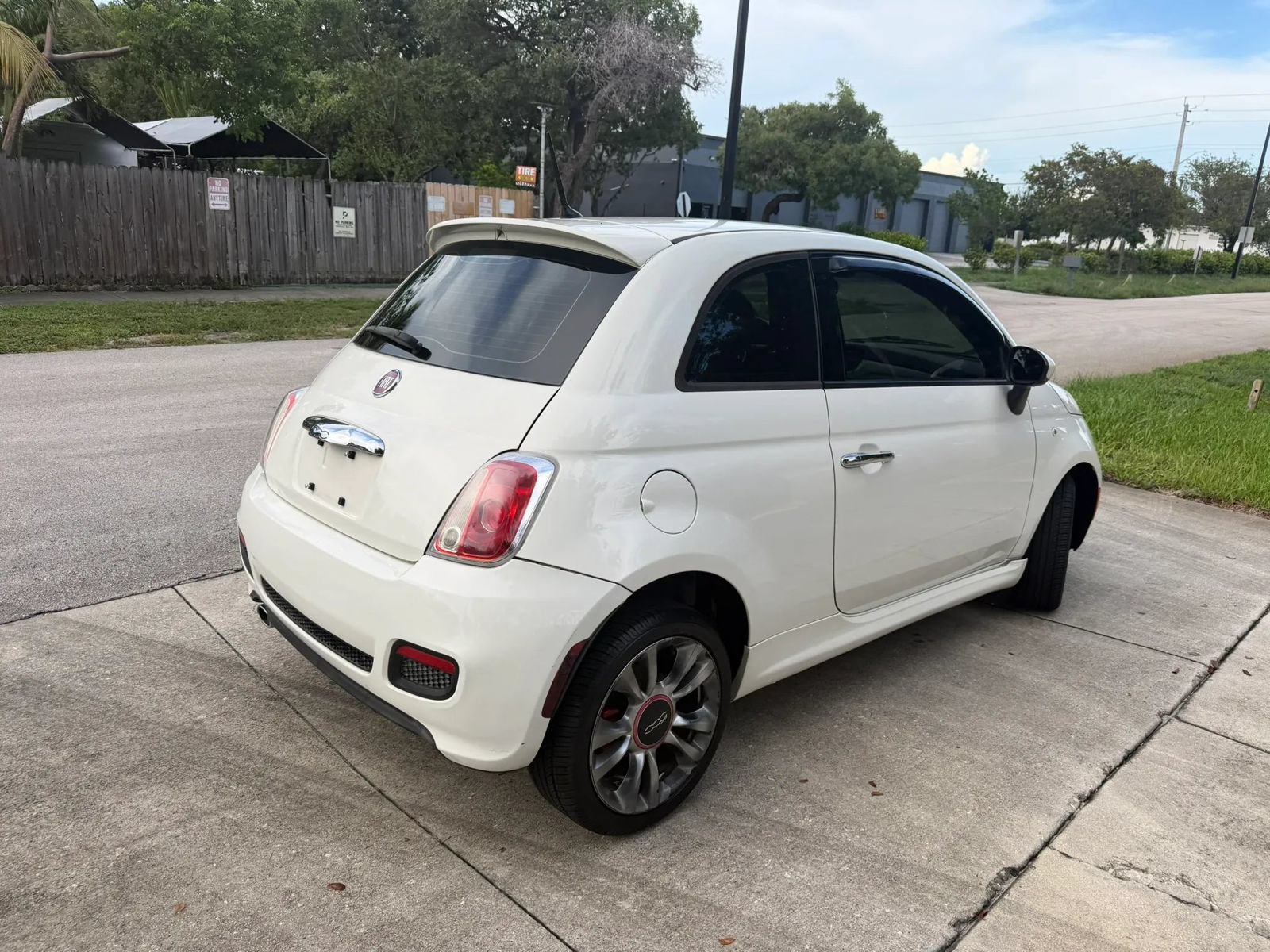 Used 2014 FIAT 500 Sport FWD image 12
