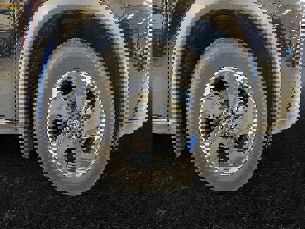 Used 2024 Nissan Rogue SV image 20