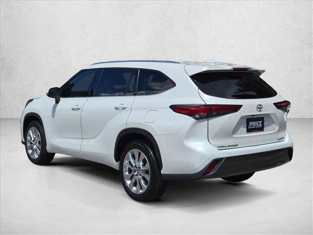 Used 2023 Toyota Highlander Limited FWD image 8