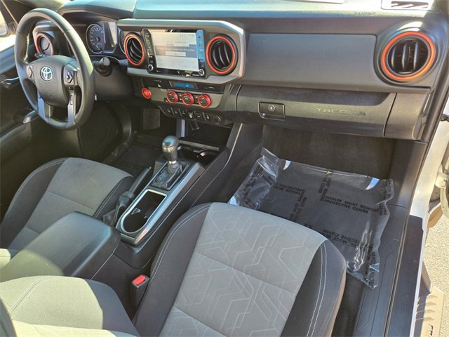 Used 2022 Toyota Tacoma TRD Off-Road w/ Technology Package image 21