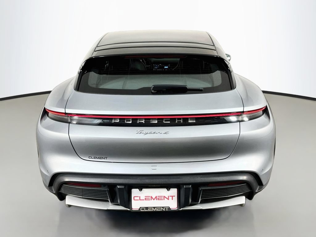 Used 2022 Porsche Taycan 4 Cross Turismo AWD/4WD image 8