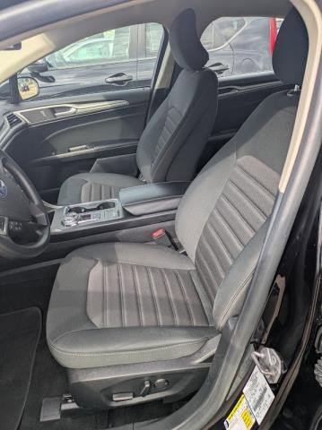 Used 2019 Ford Fusion SE FWD image 7