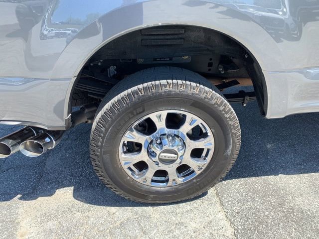 Used 2022 Ford F350 Lariat w/ Chrome Package image 38