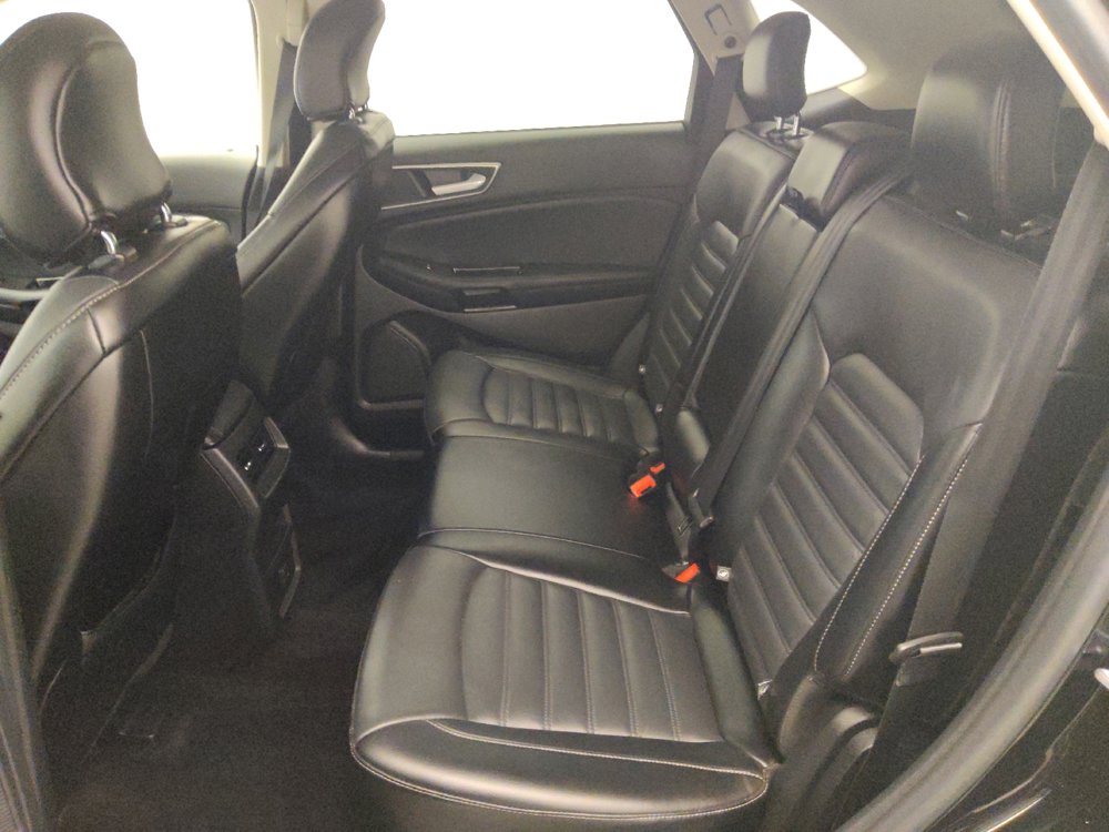Used 2017 Ford Edge SEL w/ Equipment Group 201A FWD image 18