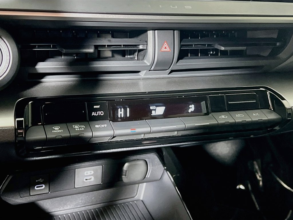 Certified 2026 Toyota Prius LE AWD/4WD image 14
