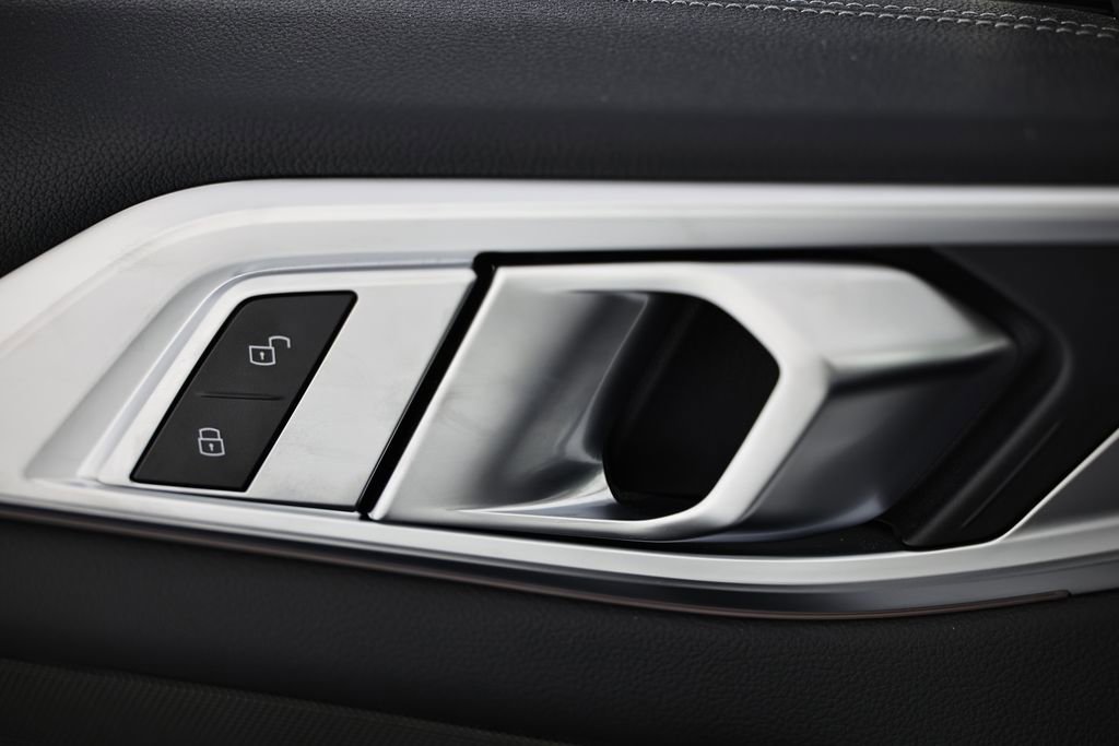 Used 2022 BMW M440i Convertible w/ Premium Package image 20