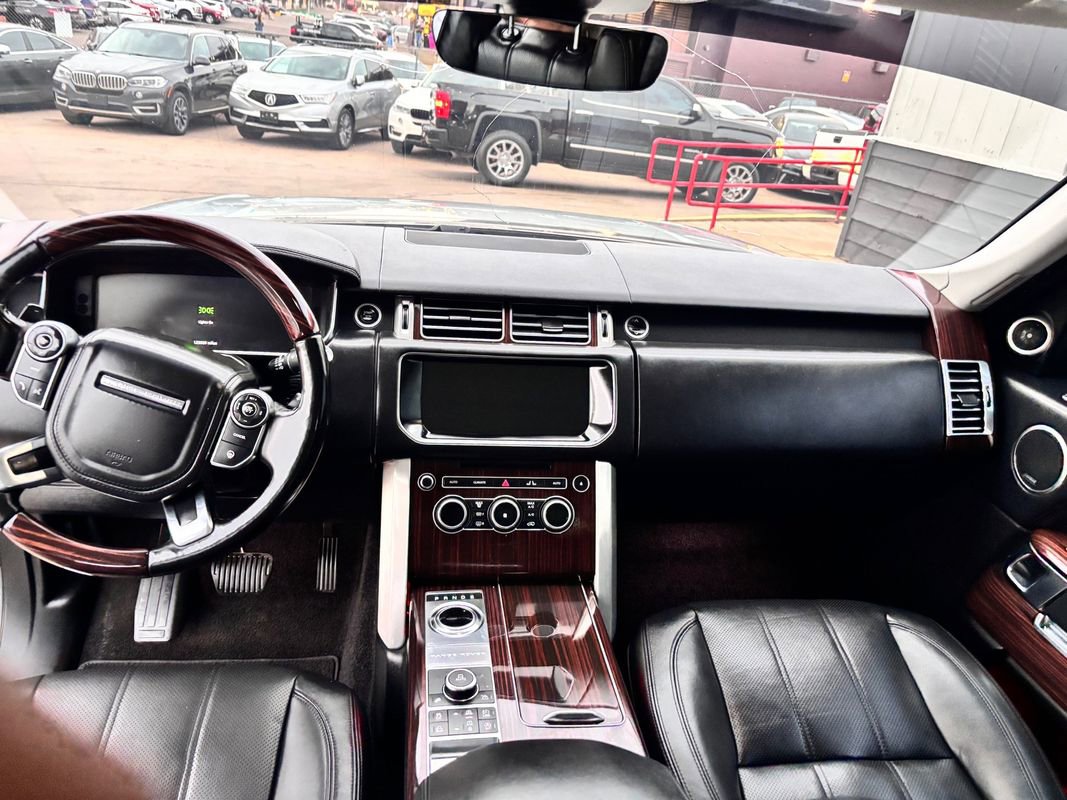 Used 2017 Land Rover Range Rover HSE image 33