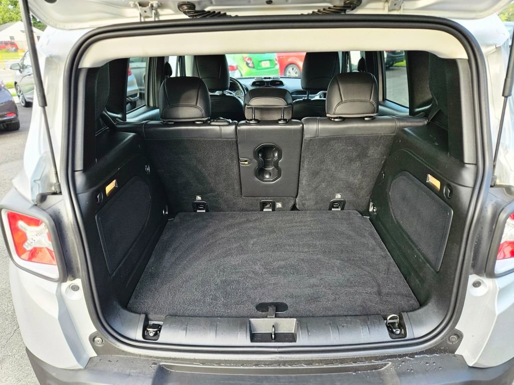 Used 2015 Jeep Renegade Limited w/ Safety & Security Group I AWD/4WD image 21