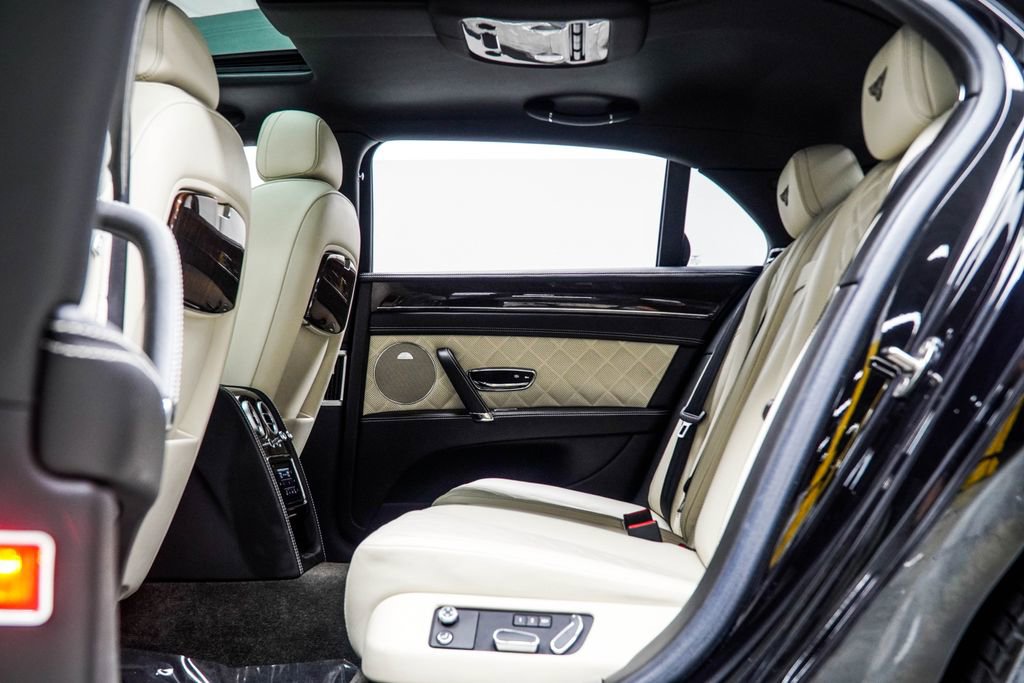 Used 2018 Bentley Flying Spur S V8 AWD/4WD image 43