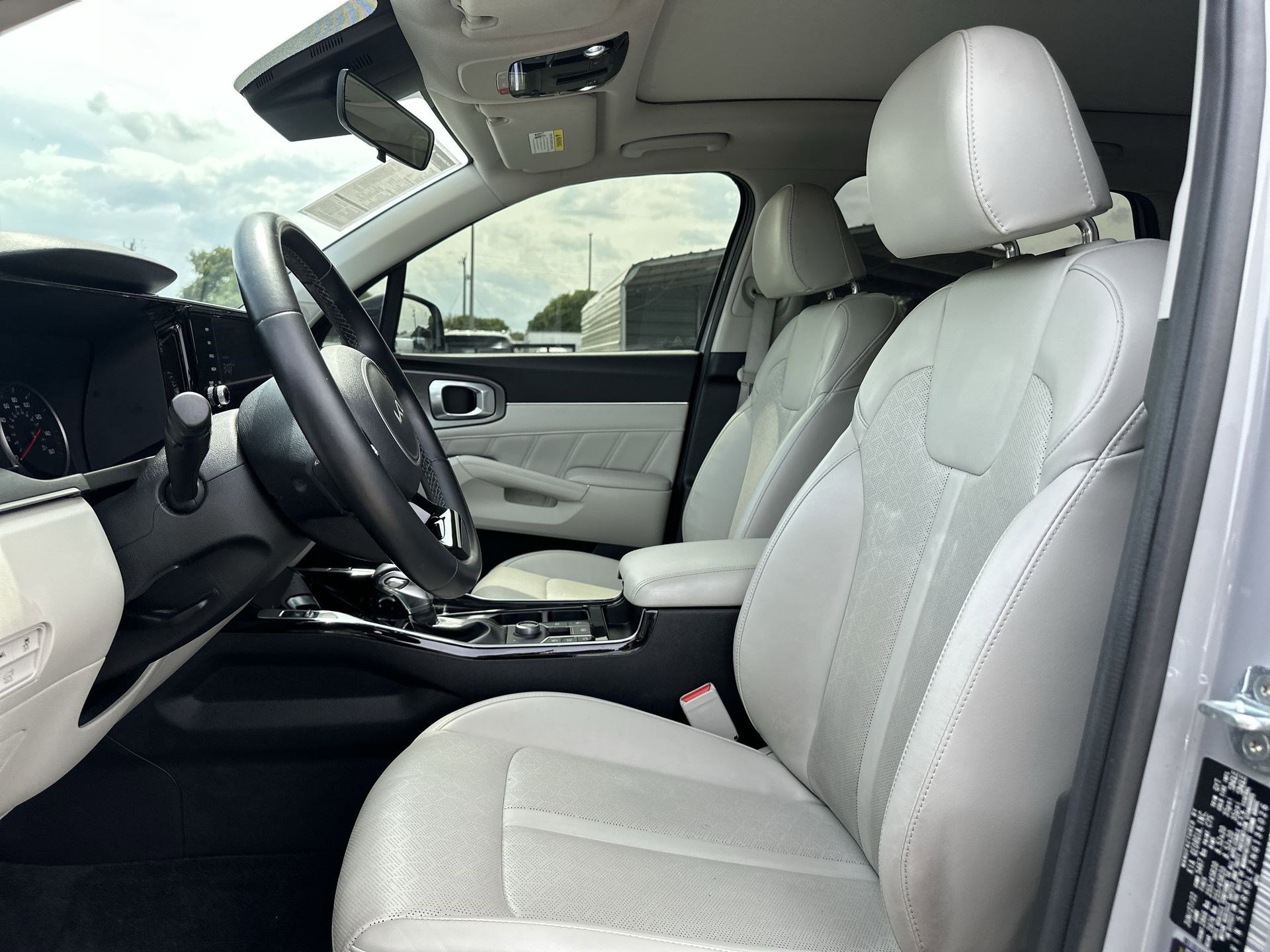 Certified 2022 Kia Sorento SX AWD/4WD image 13