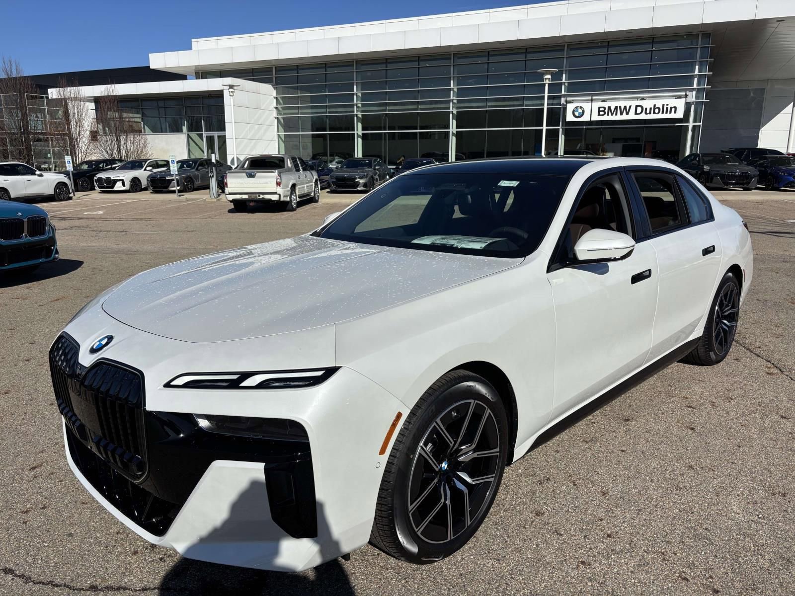 New 2026 BMW 760i xDrive image 1