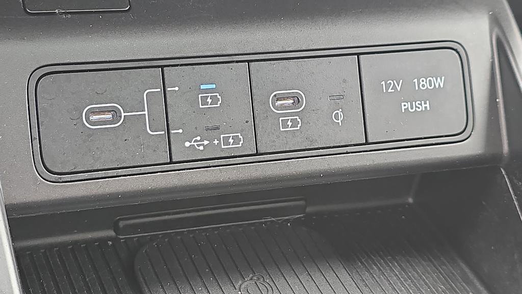 Used 2024 Hyundai Kona Limited FWD image 28