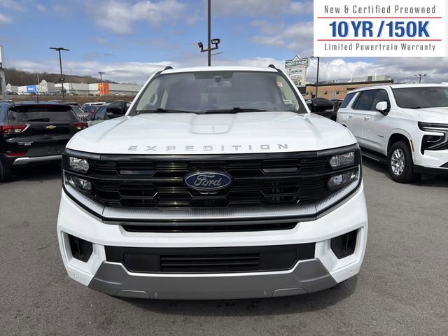 Used 2025 Ford Expedition Platinum image 2