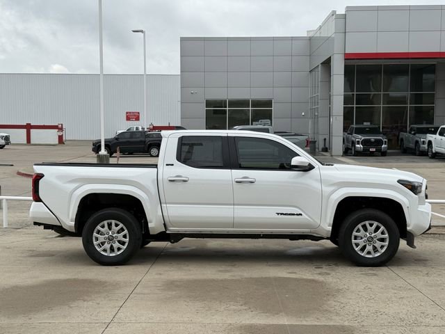 New 2026 Toyota Tacoma SR5 image 3