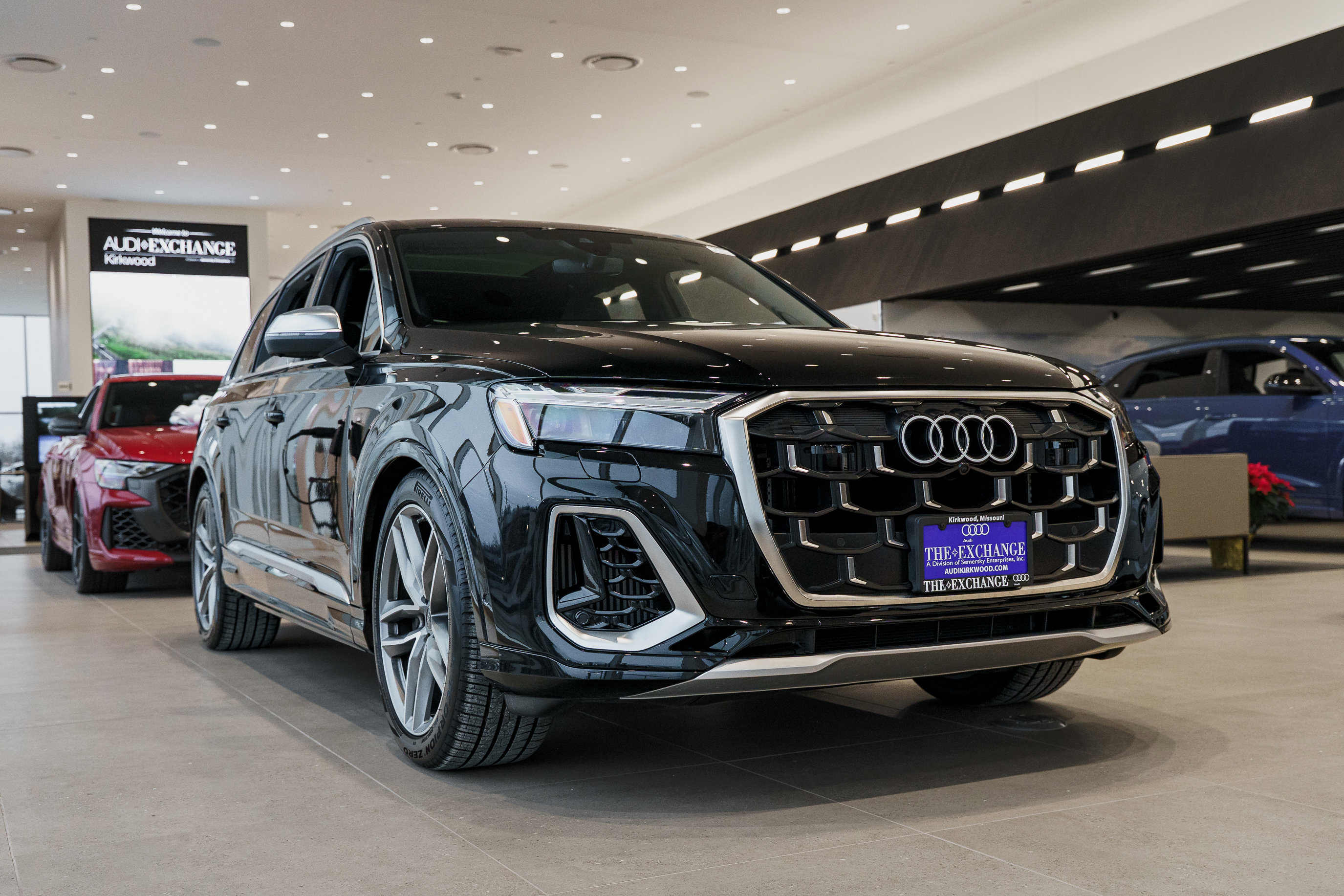 New 2025 Audi SQ7 Premium Plus