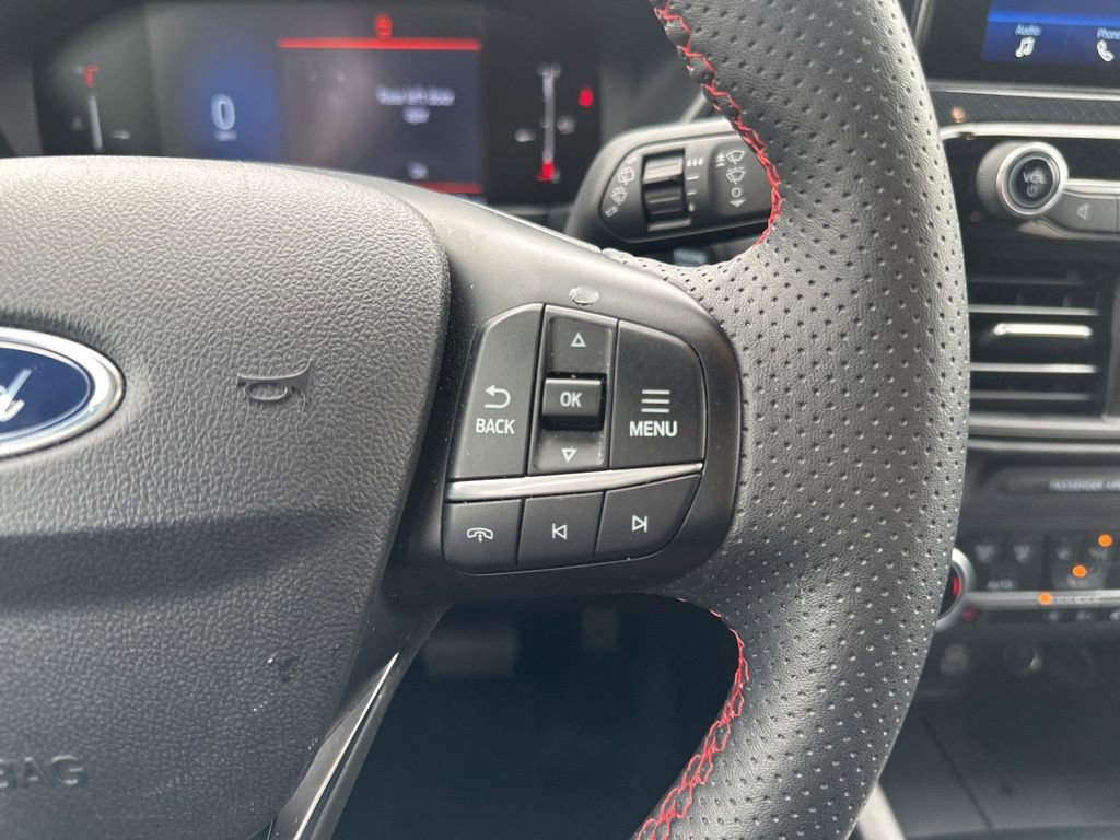 Used 2025 Ford Escape ST-Line Select image 25