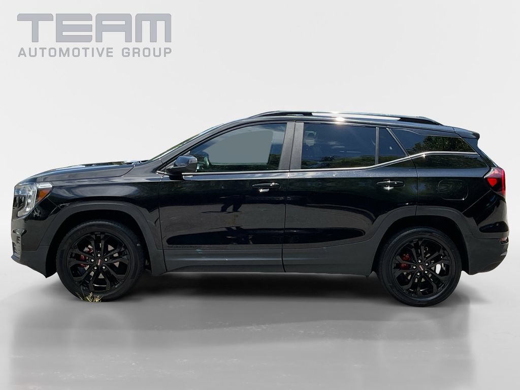 Used 2022 GMC Terrain SLE w/ Elevation Edition AWD/4WD image 4