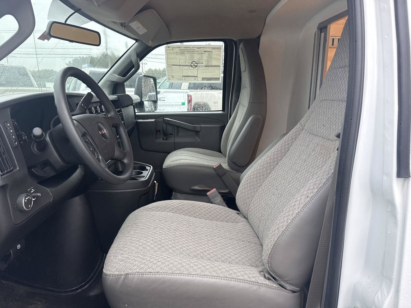 New 2026 GMC Savana 3500 Extended w/ Power Convenience Package RWD image 30