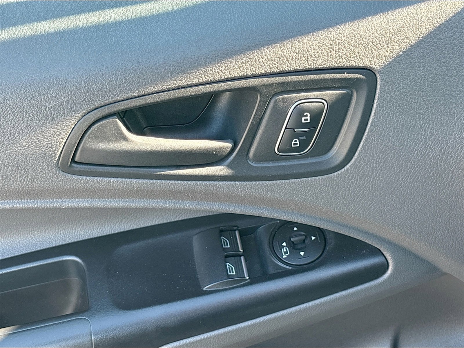 Used 2023 Ford Transit Connect XL image 17