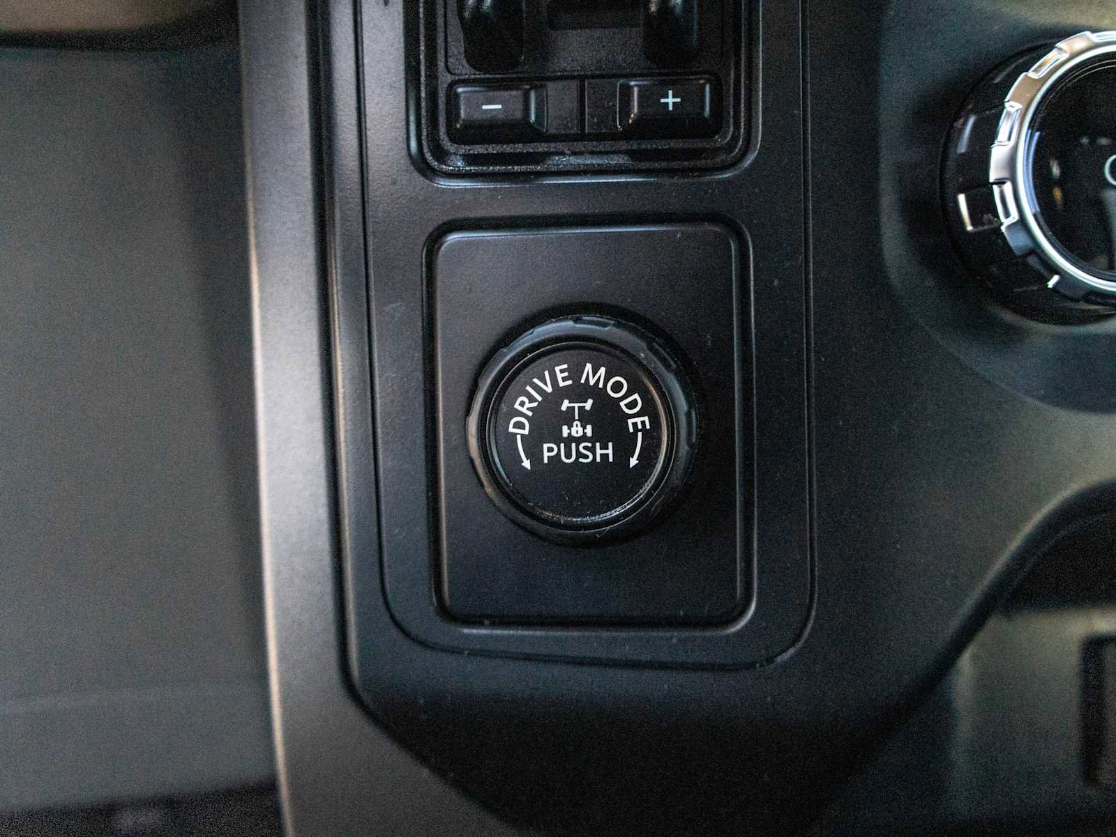 Used 2022 Ford F150 XLT w/ Equipment Group 301A Mid image 26