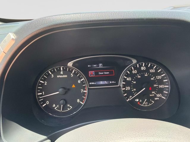 Used 2020 Nissan Pathfinder SV AWD/4WD image 31