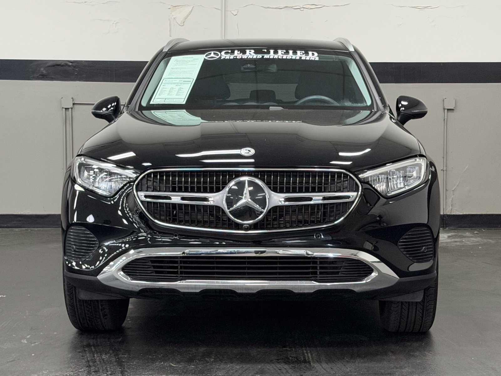 Used 2025 Mercedes-Benz GLC 350e 4MATIC image 6