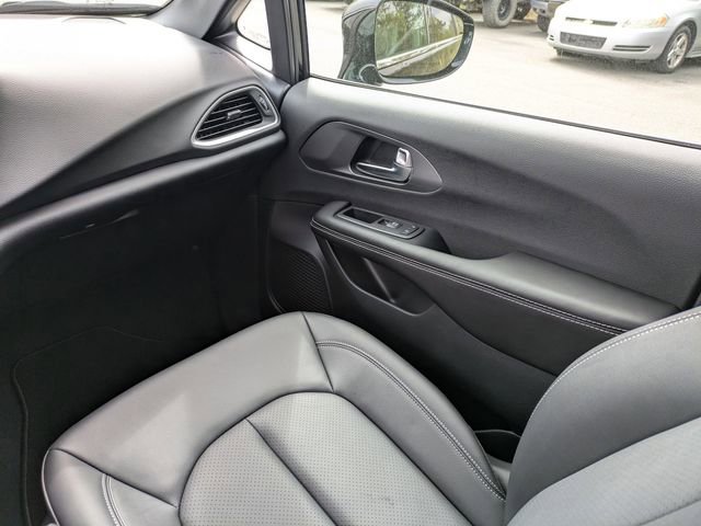 New 2026 Chrysler Voyager LX image 20