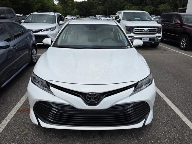 Used 2020 Toyota Camry LE w/ Convenience Package FWD image 2