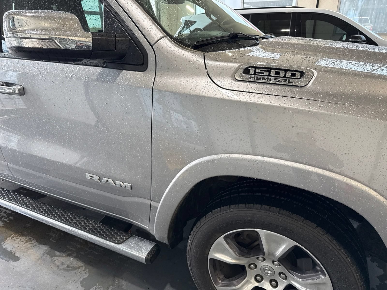 Used 2019 RAM 1500 Laramie RWD image 5