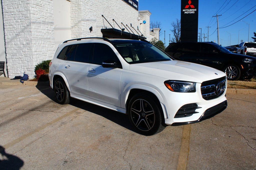 Used 2023 Mercedes-Benz GLS 450 4MATIC w/ AMG Line Exterior image 7