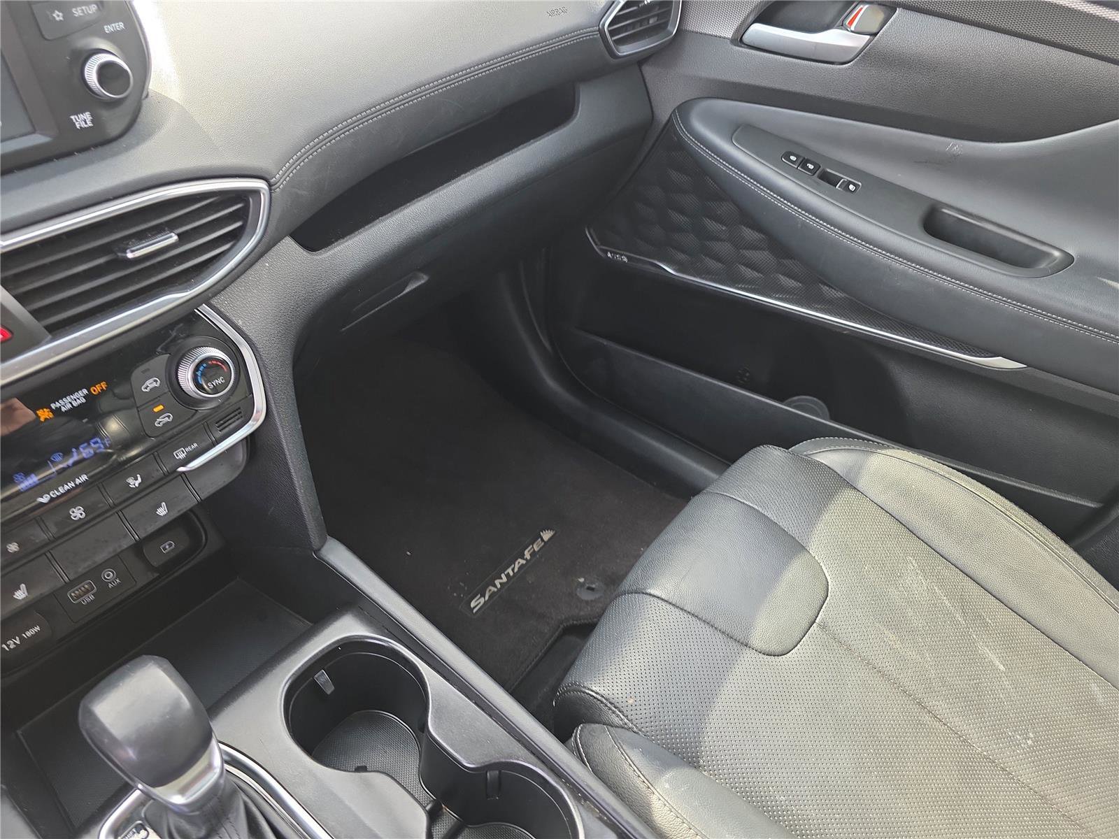 Used 2019 Hyundai Santa Fe Limited w/ Cargo Package image 29