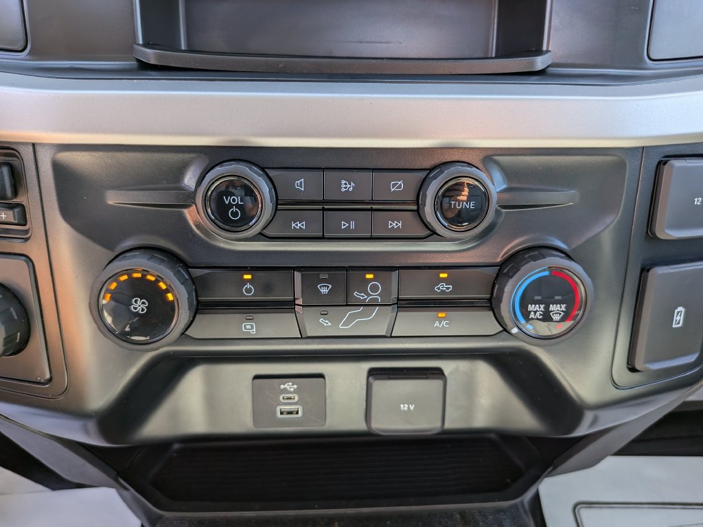 Used 2024 Ford F250 XL w/ XL Driver Assist Package RWD image 23