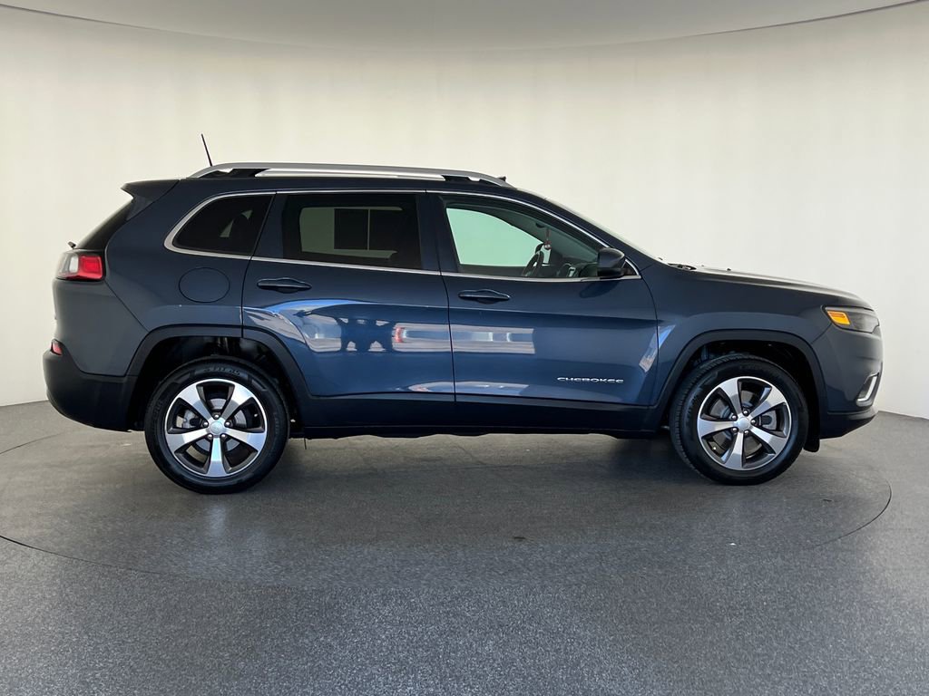 Used 2019 Jeep Cherokee Limited FWD video 2