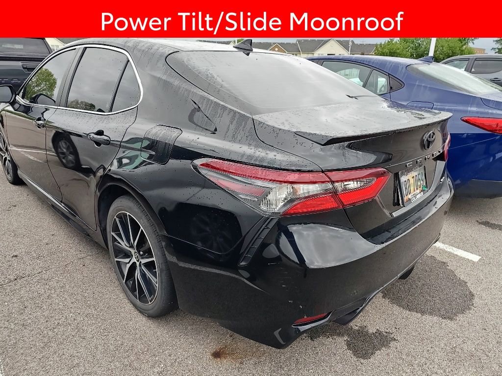 Used 2023 Toyota Camry SE w/ Cold Weather Package FWD image 4
