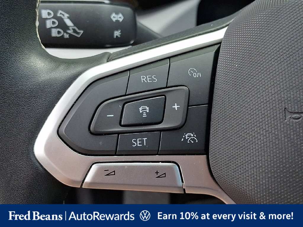Certified 2024 Volkswagen Taos S FWD image 25