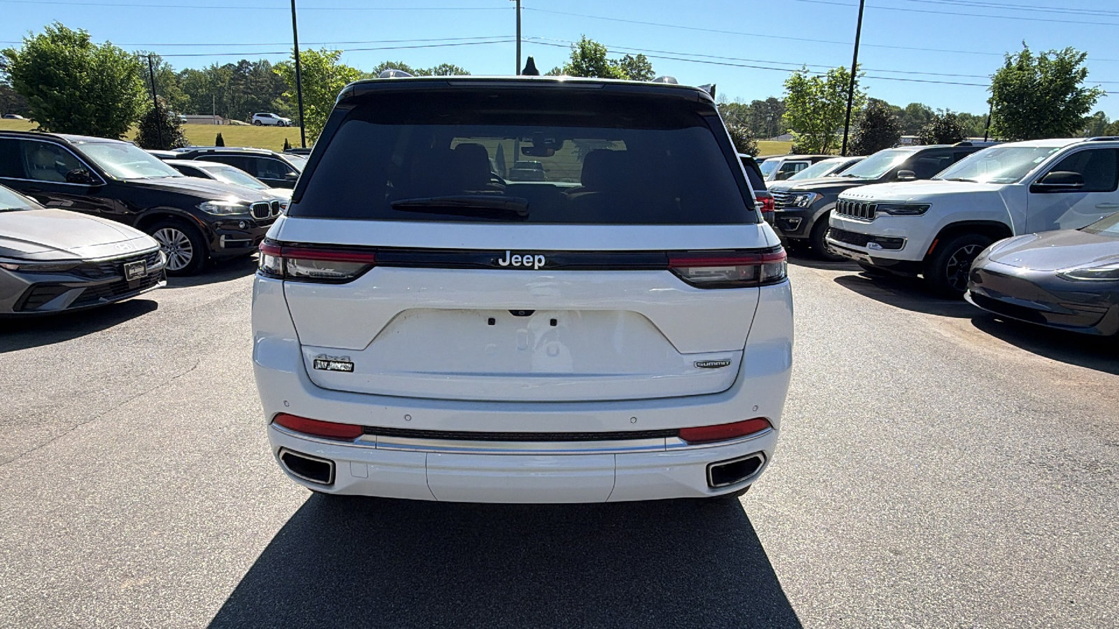 Used 2024 Jeep Grand Cherokee Summit AWD/4WD image 9