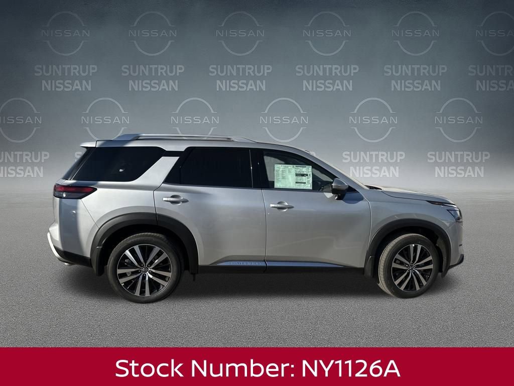 New 2025 Nissan Pathfinder Platinum w/ Black Appearance Package image 7