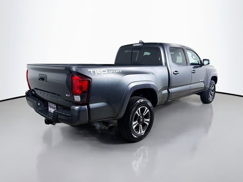Used 2018 Toyota Tacoma TRD Sport w/ TRD Premium Sport Package image 7